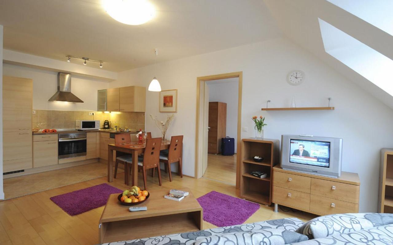 Aboriginal Budapest Apartments Bagian luar foto